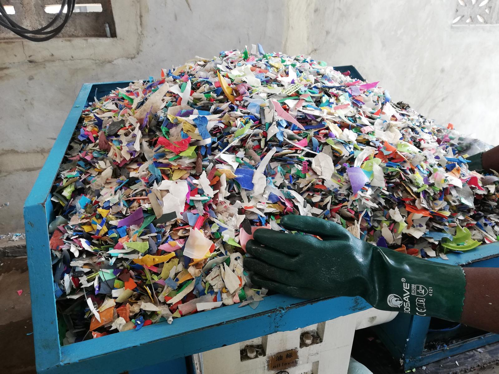Improving Plastic Management In Accra Ghana Seureca Veolia